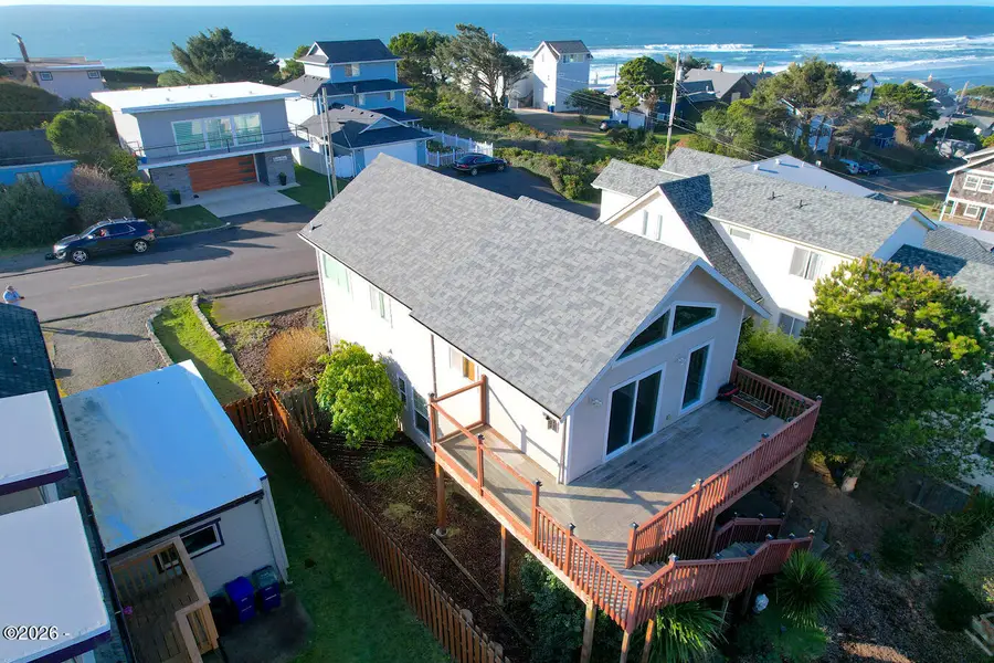 634 SW Ebb, Lincoln City, OR 97367 - #3