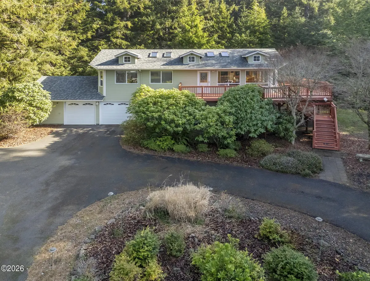 1018 SW Breakers, Waldport, OR 97394 - #1