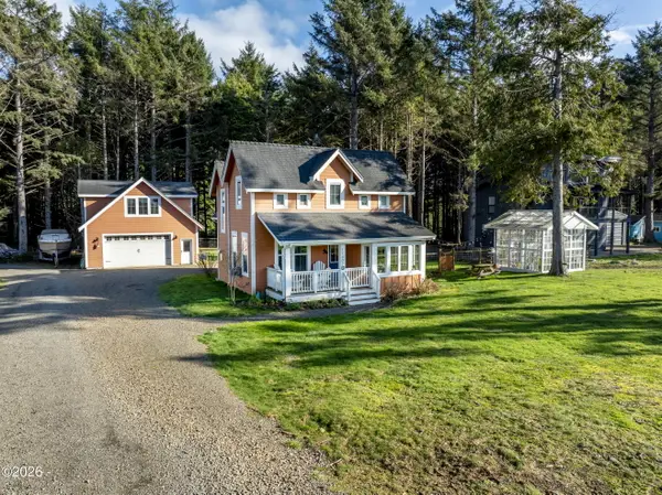 11402 NE Coos, Newport, OR 97365