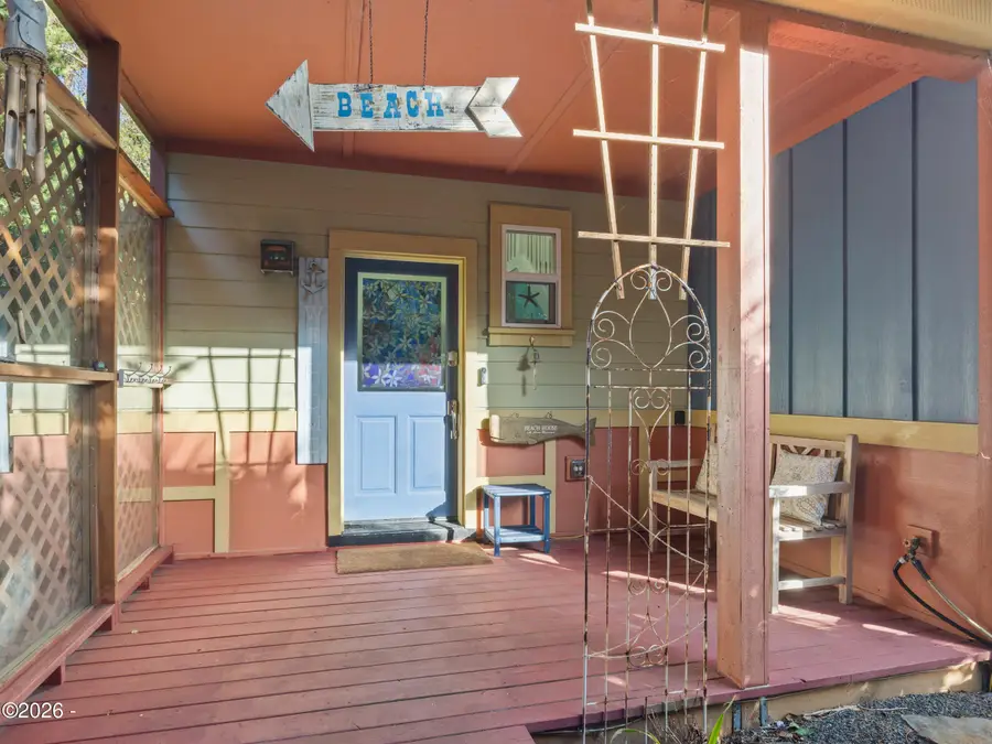 2040 Overleaf, Yachats, OR 97498 - #2