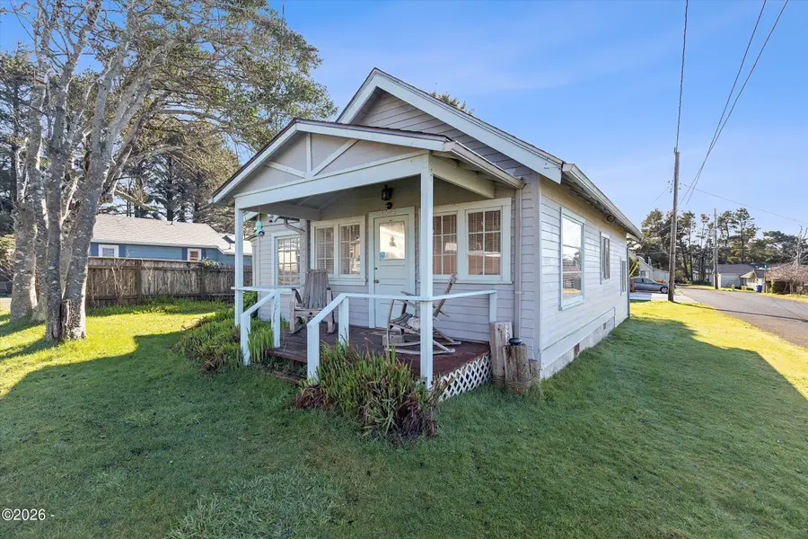 1514 NE 11th, Lincoln City, OR 97367 - #2