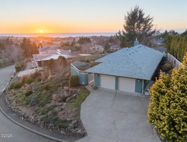 1035 NE 7th, Newport, OR 97365