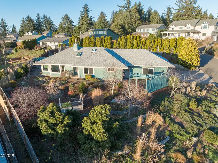 1035 NE 7th, Newport, OR 97365 - #2