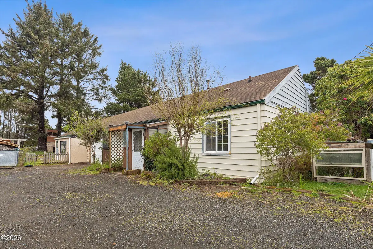 1035 & 1037 SW 15th, Lincoln City, OR 97367 - #1