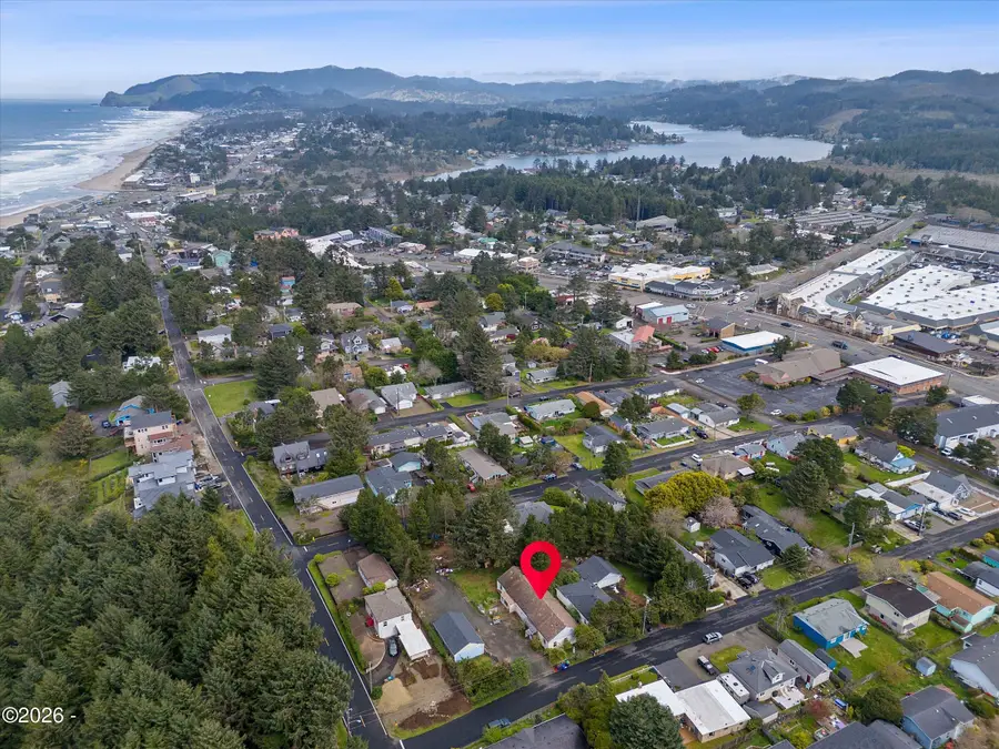 1035 & 1037 SW 15th, Lincoln City, OR 97367 - #3