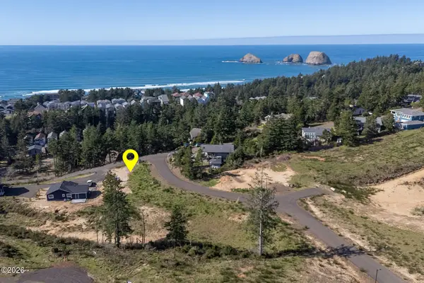 300 Roaring Tide Lp, Oceanside, OR 97134