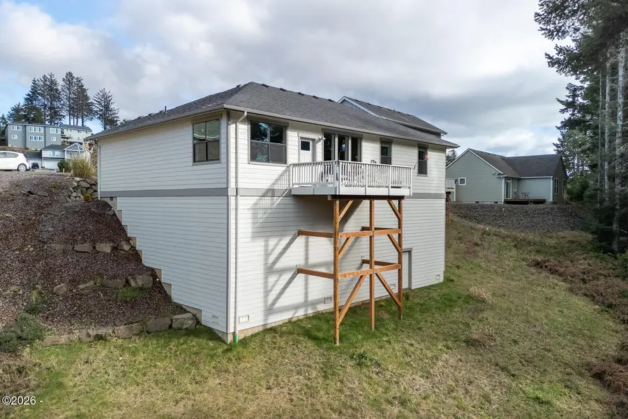 4145 SE Inlet, Lincoln City, OR 97367 - #2