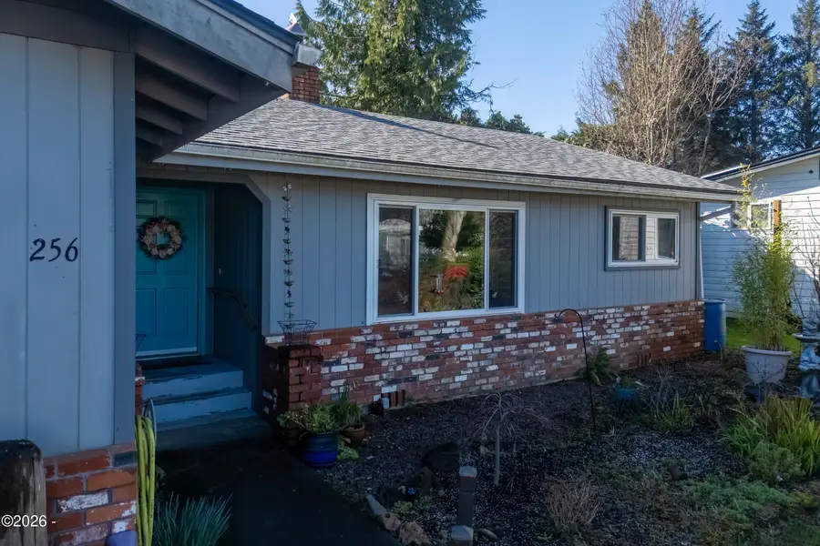 256 NE 56th, Newport, OR 97365 - #3