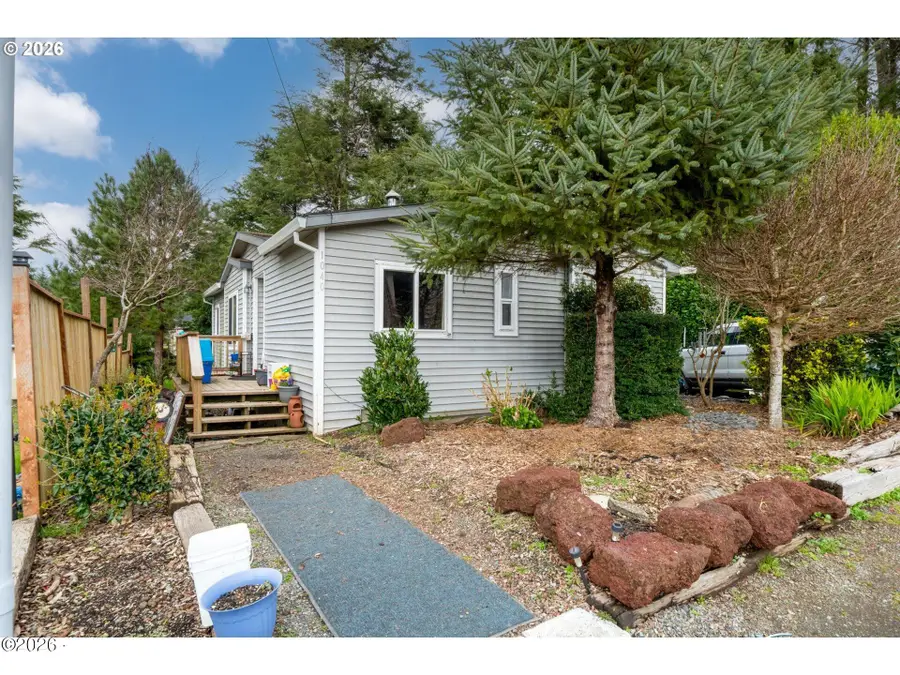 1040 NE 12th, Rockaway Beach, OR 97136 - #3