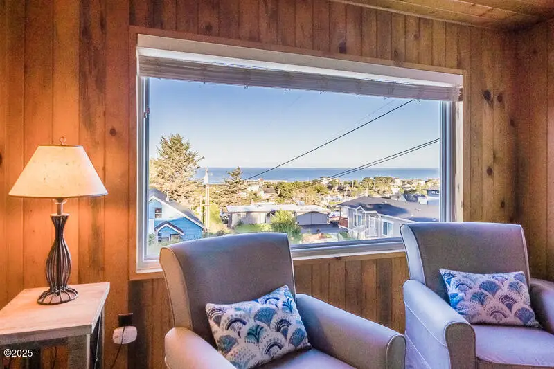 1740 NE 16th, Lincoln City, OR 97367 - #2