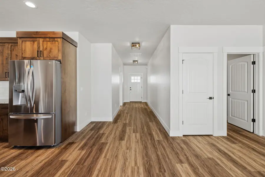 927 Sierra, Vale, OR 97918 - #3