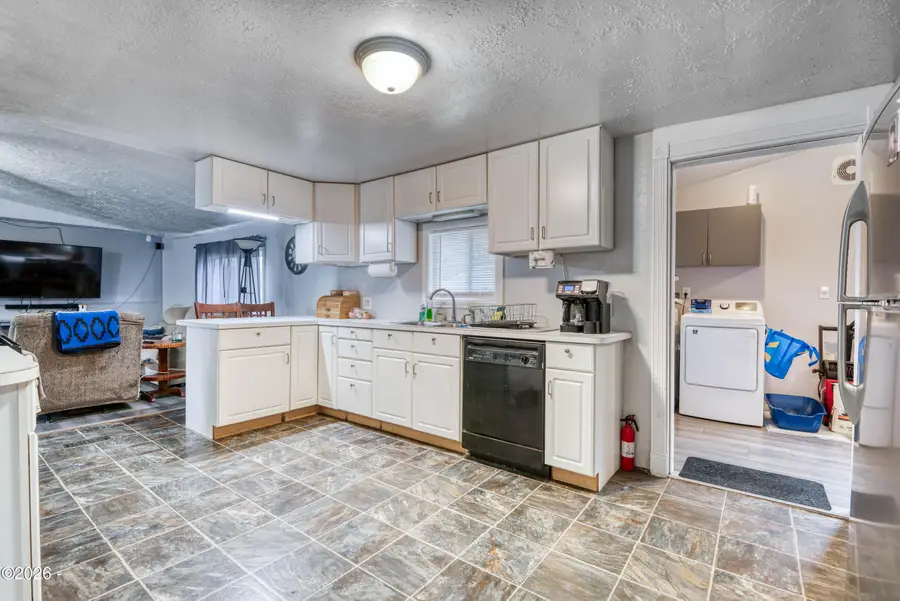 259 W Buford, Siletz, OR 97380 - #3