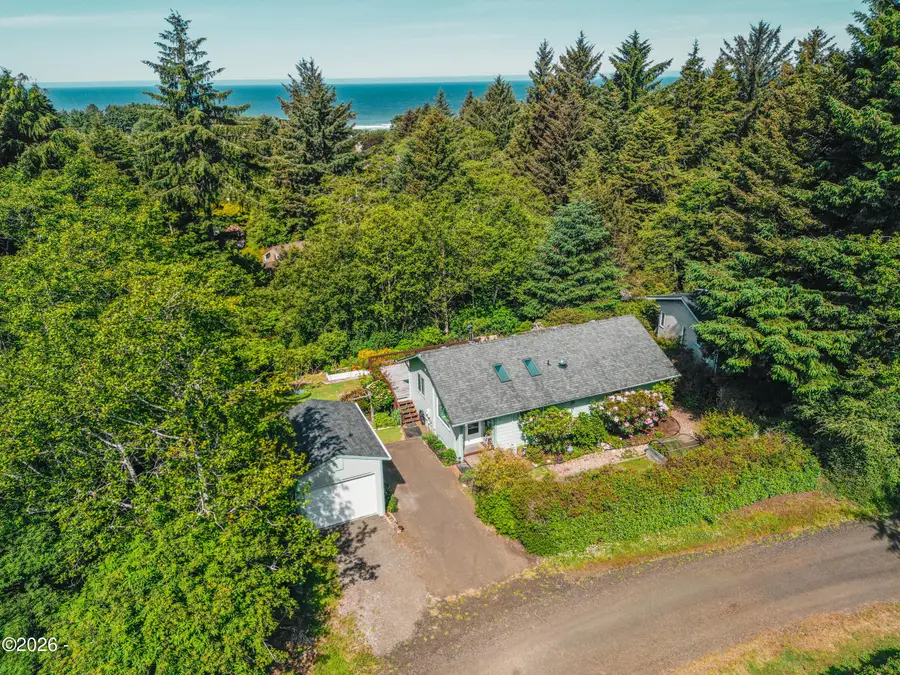 2711 NE Hemlock, Yachats, OR 97498 - #3