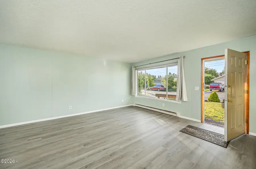 334 NE San-bay-o, Newport, OR 97365 - #3