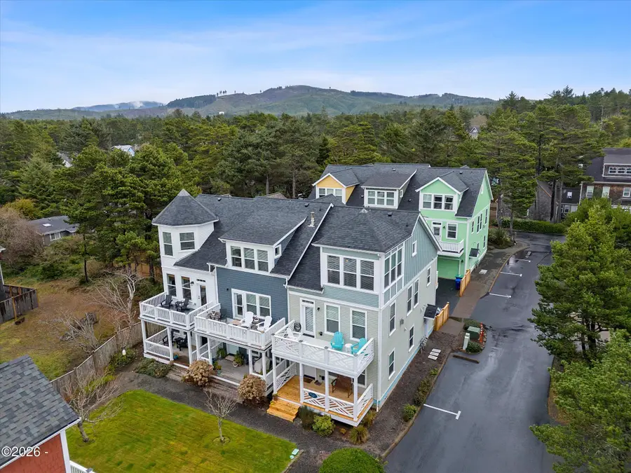 331 Kinnikinnick, Depoe Bay, OR 97341 - #2