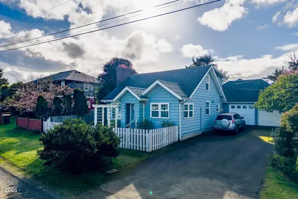 625 NW Cottage, Newport, OR 97365