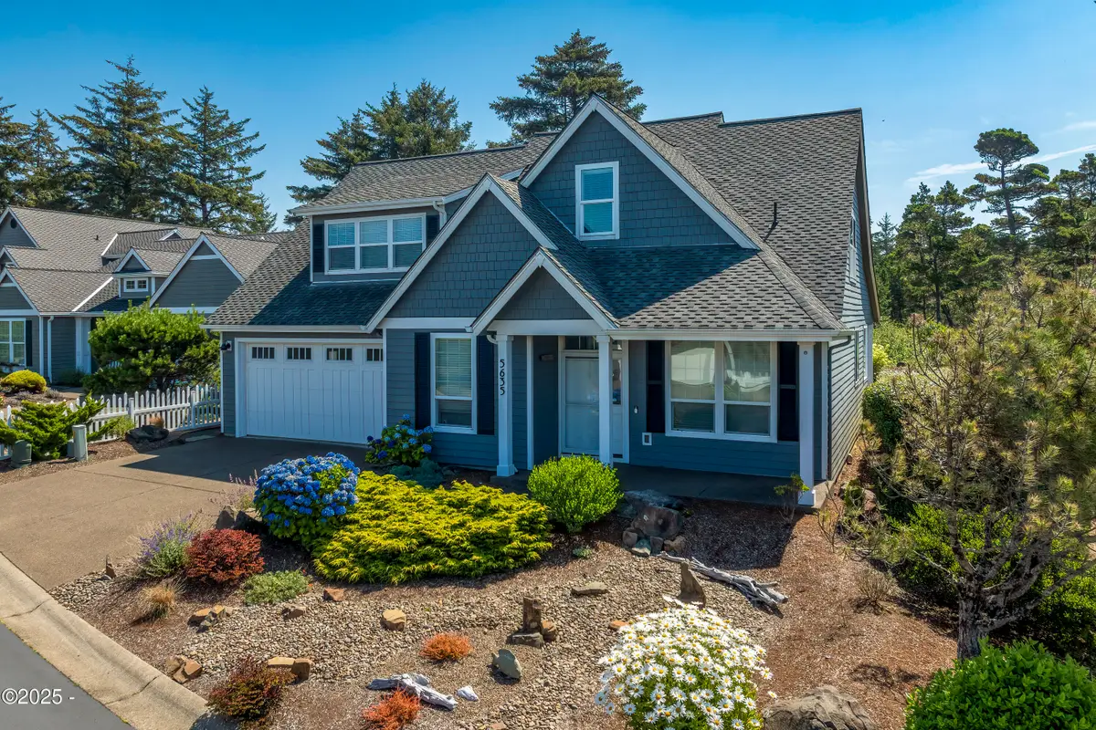 5635 SW Arbor, Newport, OR 97366 - #1