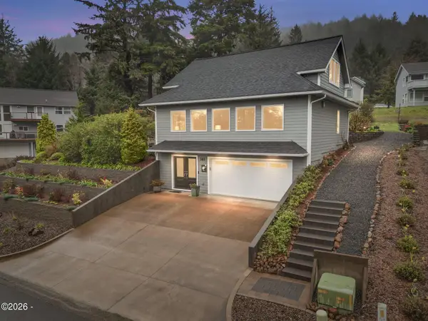 161 Combs, Yachats, OR 97498