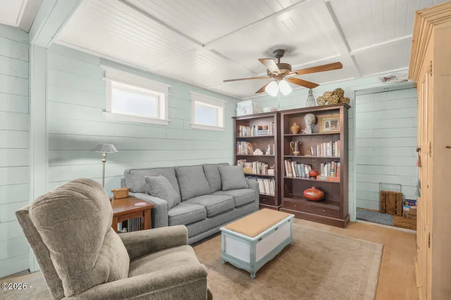 55314 Rosa, Bandon, OR 97411 - #3