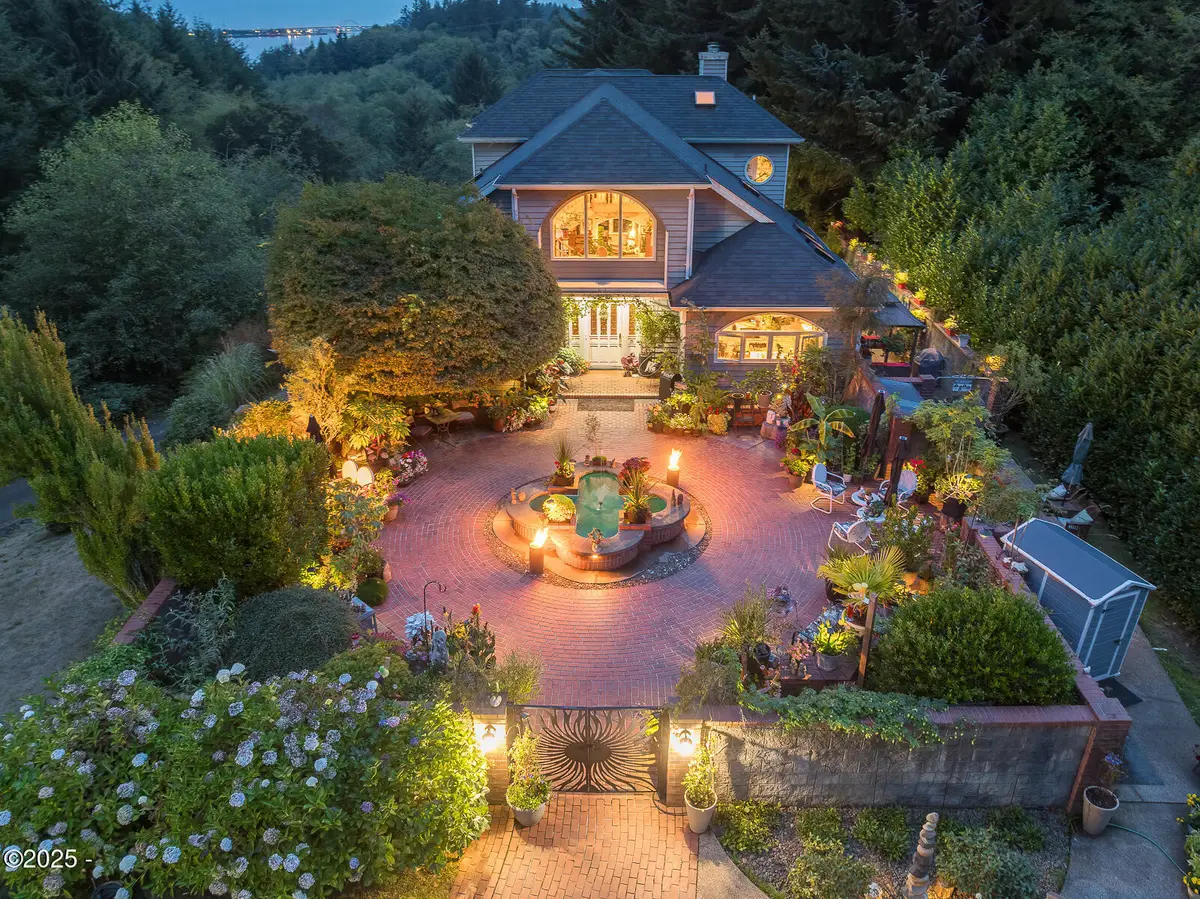 626 N Bayview, Waldport, OR 97394 - #1