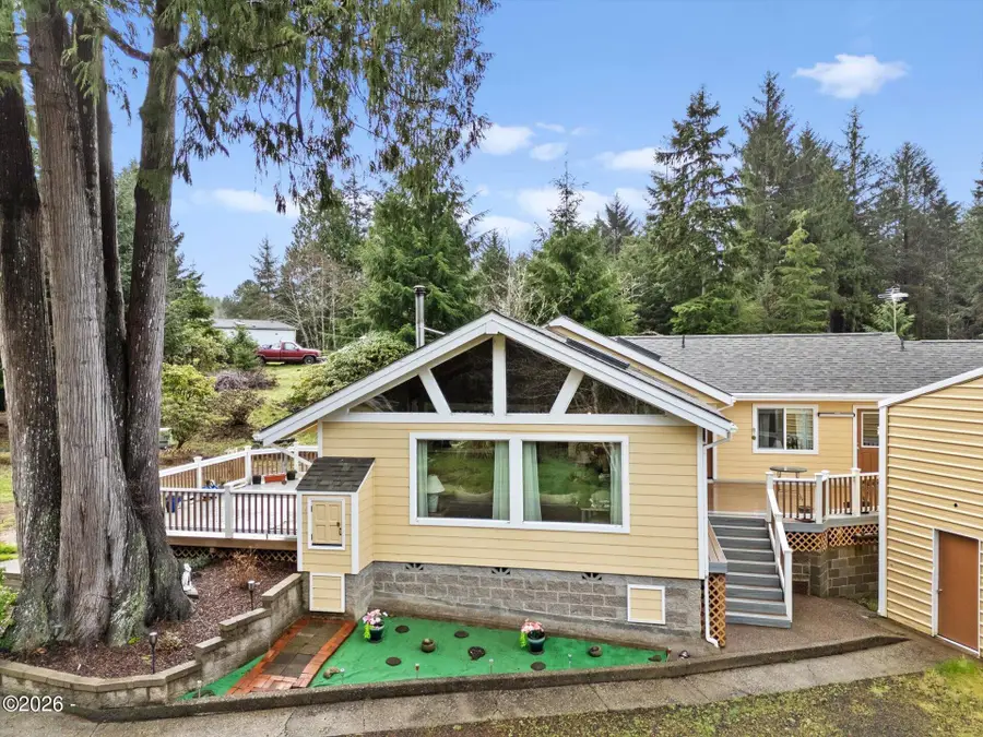 226 SW Wakonda Beach, Waldport, OR 97394 - #2