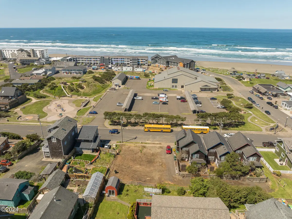 47 SW Coast, Newport, OR 97365 - #1