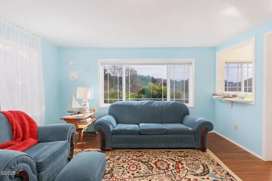 55 SE Davenport, Depoe Bay, OR 97341 - #3