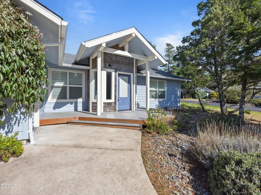 3604 NW Shore View, Waldport, OR 97394 - #2