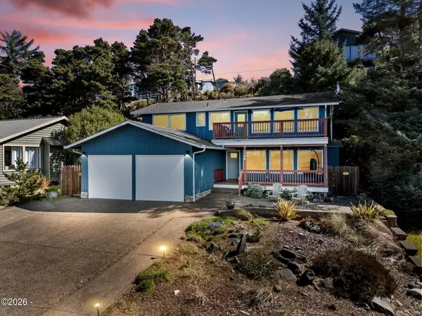 1709 NW Bayshore, Waldport, OR 97394