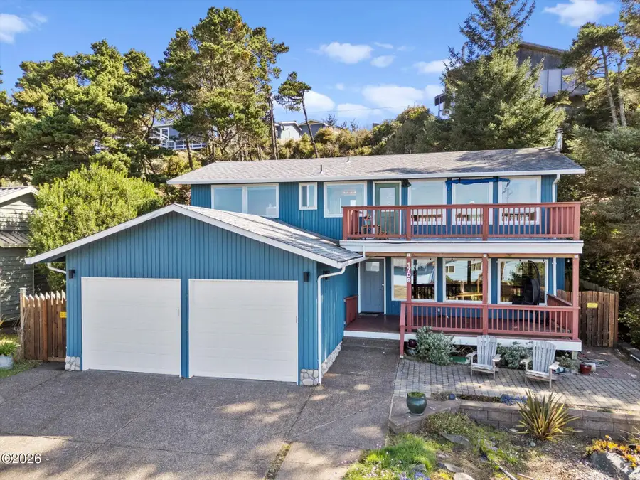 1709 NW Bayshore, Waldport, OR 97394 - #2
