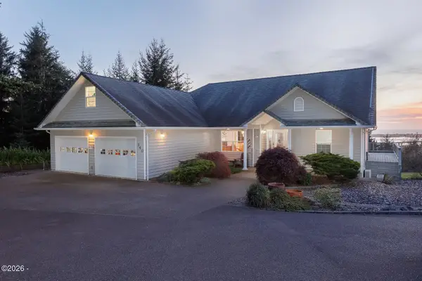 340 NE Waldport Heights, Waldport, OR 97394