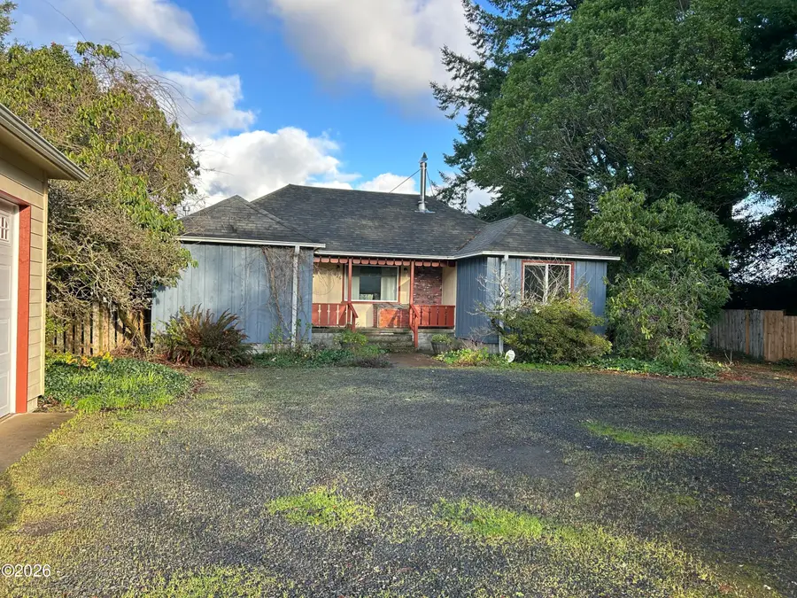 626 SE Acacia, Waldport, OR 97394 - #2