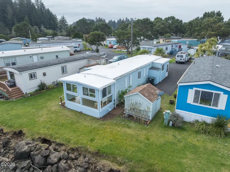 955 NE Mill St, Waldport, OR 97394 - #2