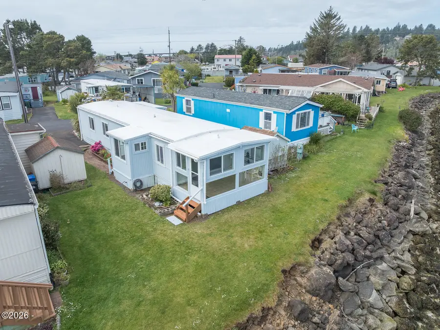 955 NE Mill St, Waldport, OR 97394 - #3
