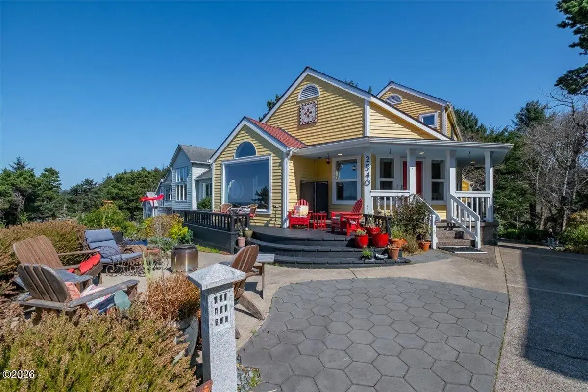 2540 NW Pacific St, Newport, OR 97365 - #1