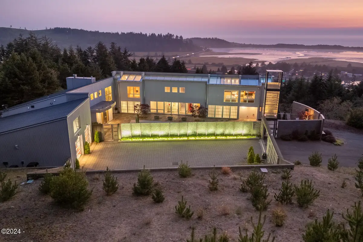 179 Siletz, Lincoln City, OR 97367 - #1
