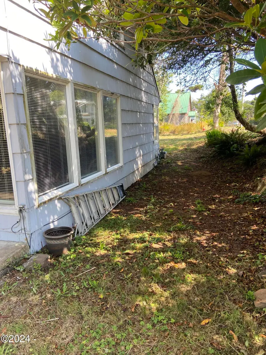 215 Stevens Street, Gleneden Beach, OR 97388 - #2
