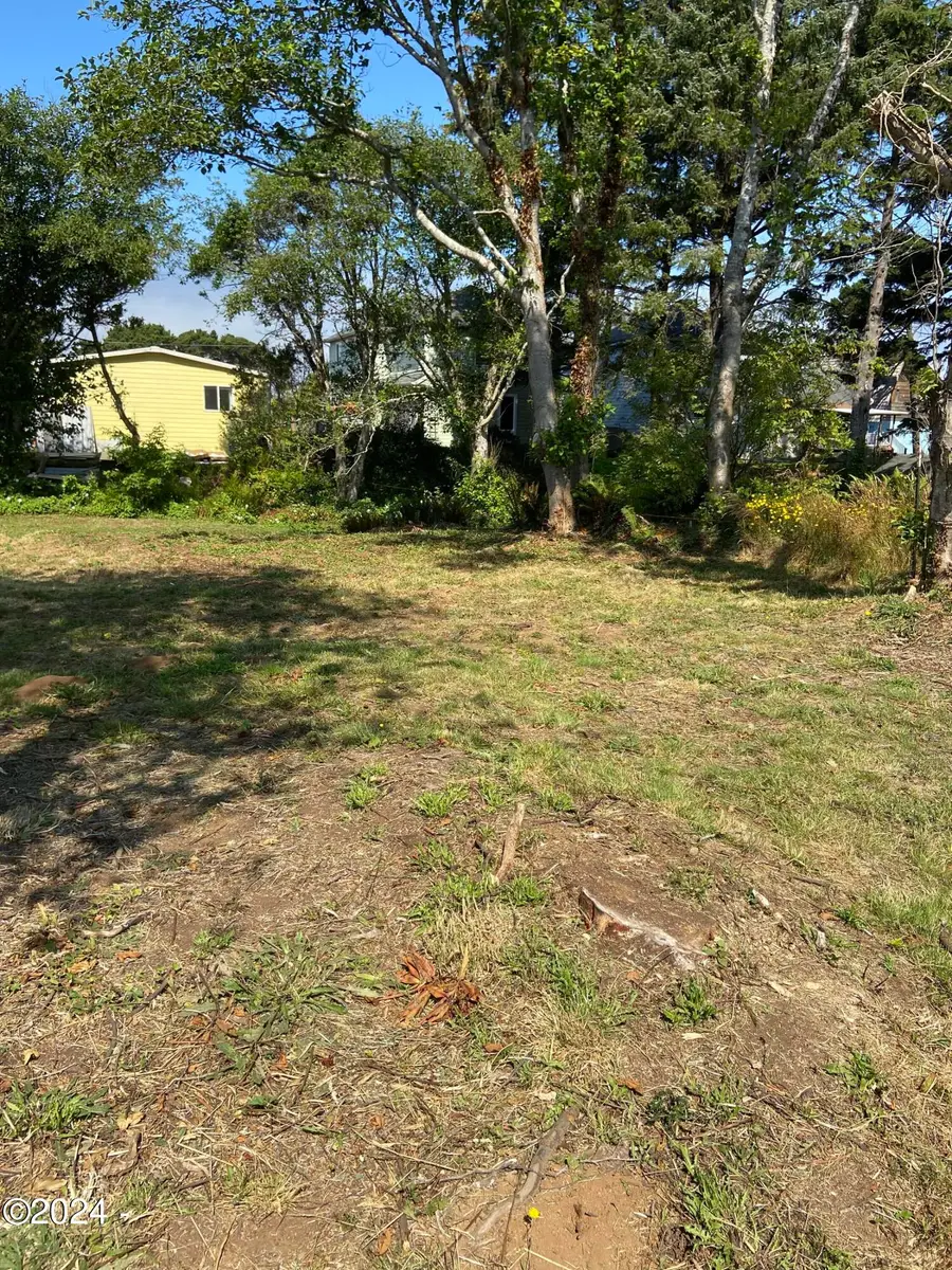 215 Stevens Street, Gleneden Beach, OR 97388 - #3