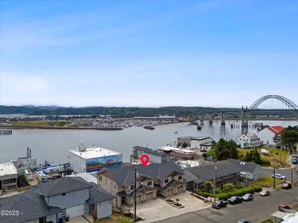 815 SW 13th Street Unit #3, Newport, OR 97365