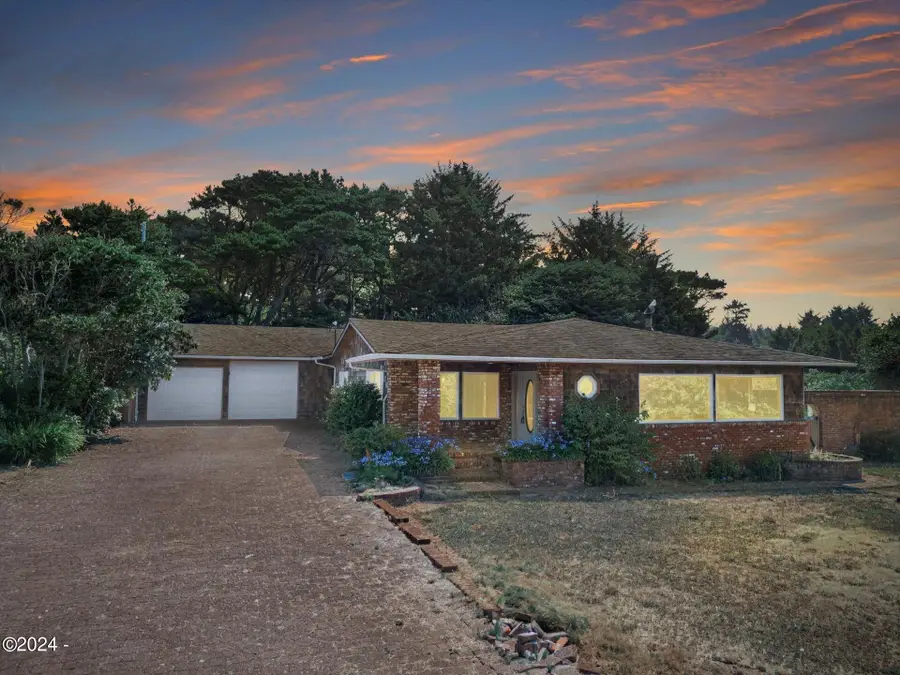 4711 SW Pacific Coast, Waldport, OR 97394 - #2