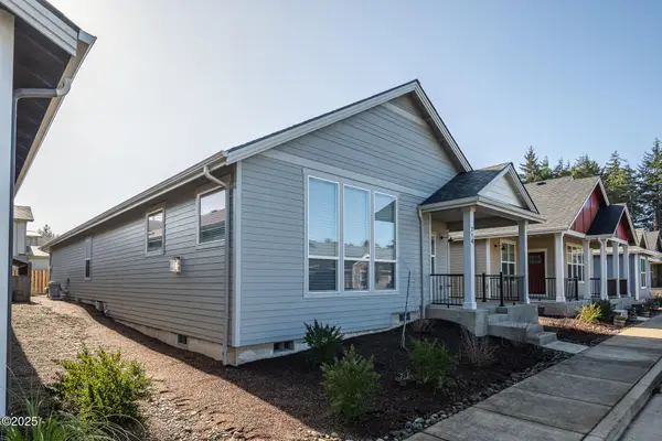 714 SE 44th, South Beach, OR 97366