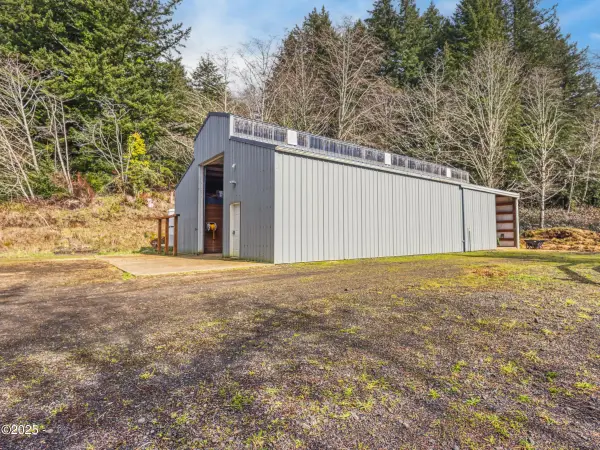 T/L 200 N Bayview Rd, Waldport, OR 97394