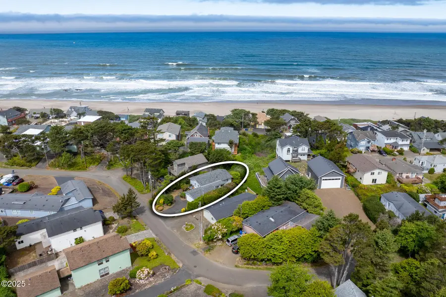 3865 Evergreen, Depoe Bay, OR 97341 - #2