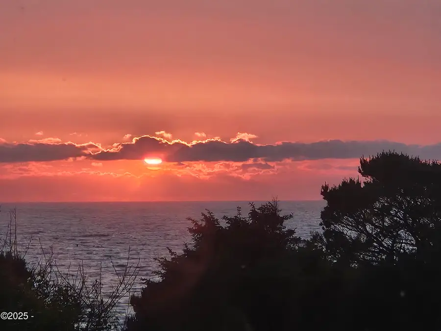 3865 Evergreen, Depoe Bay, OR 97341 - #3