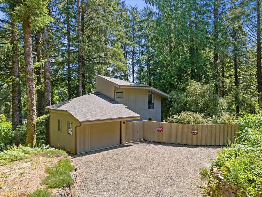 103 Salishan Dr, Gleneden Beach, OR 97388 - #2