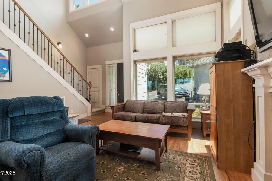 1699 NE 19th, Lincoln City, OR 97367 - #3