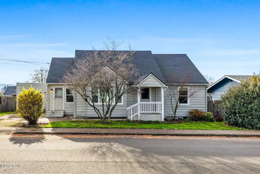 221 SW Rainbow, Dallas, OR 97338 - #2