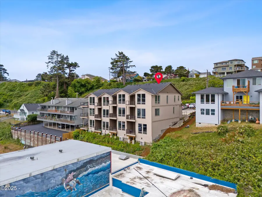 811 SW 13th Street Unit #4, Newport, OR 97365 - #3