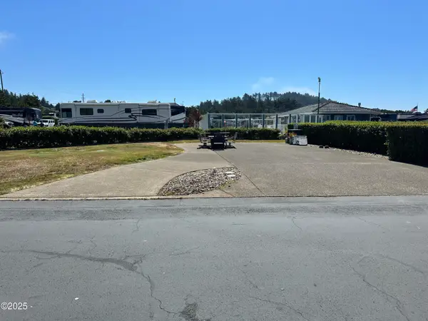 6225 N Coast Hwy Lot 95, Newport, OR 97365