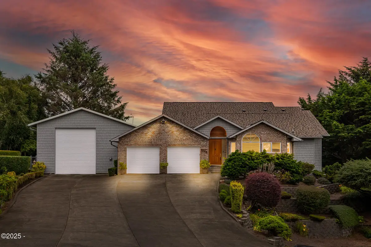 1055 NW Estate, Seal Rock, OR 97376 - #1